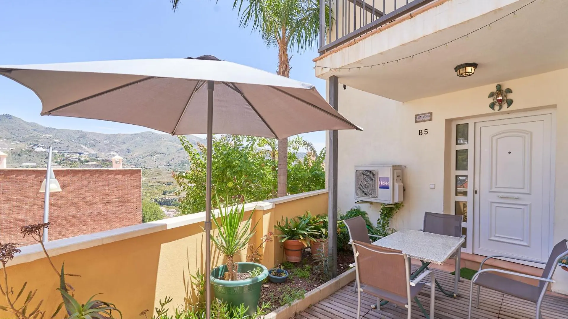 Excellent Views, Beach And Mountain Almunecar Holiday home