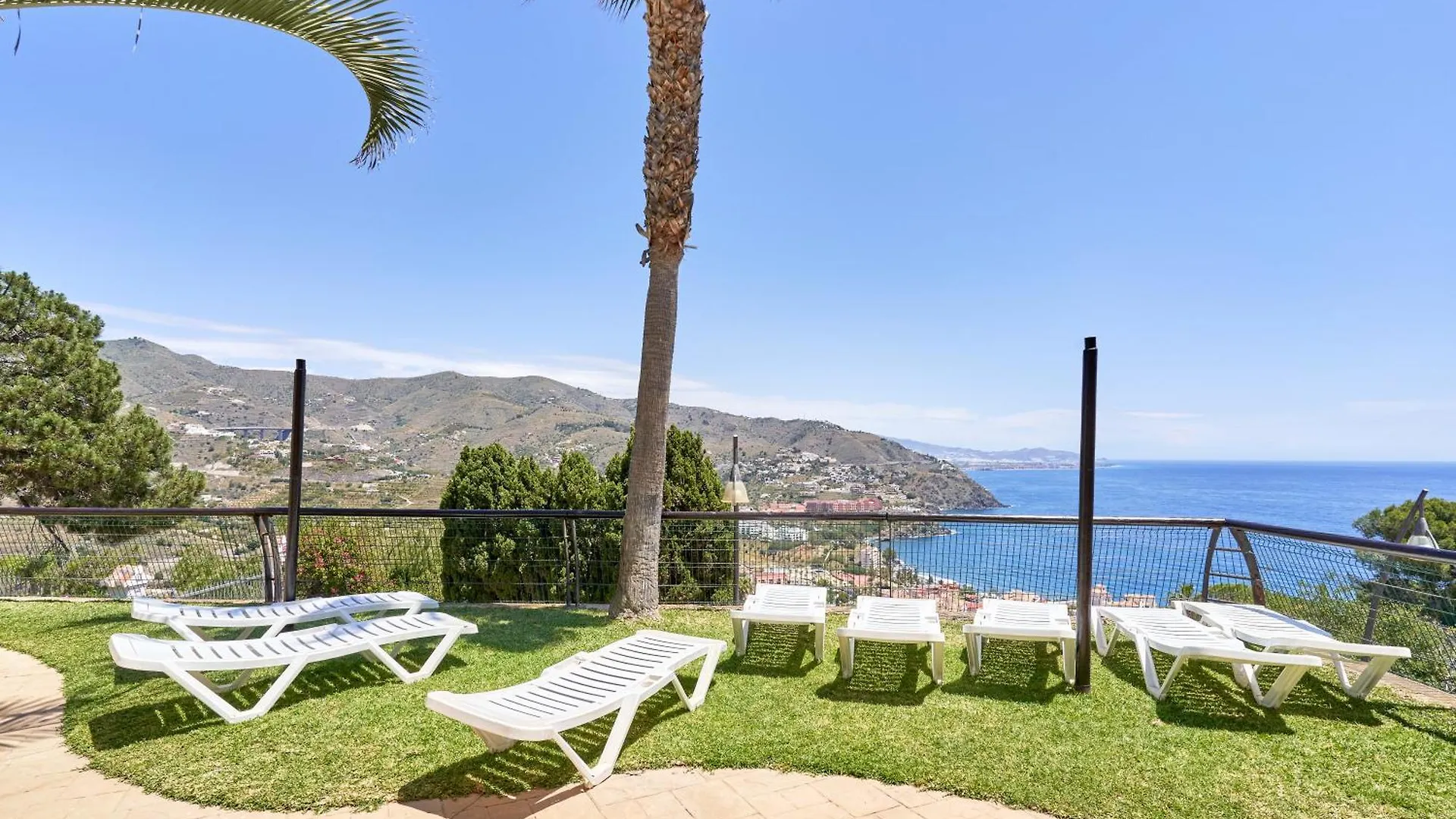 Excellent Views, Beach And Mountain Almunecar Holiday home